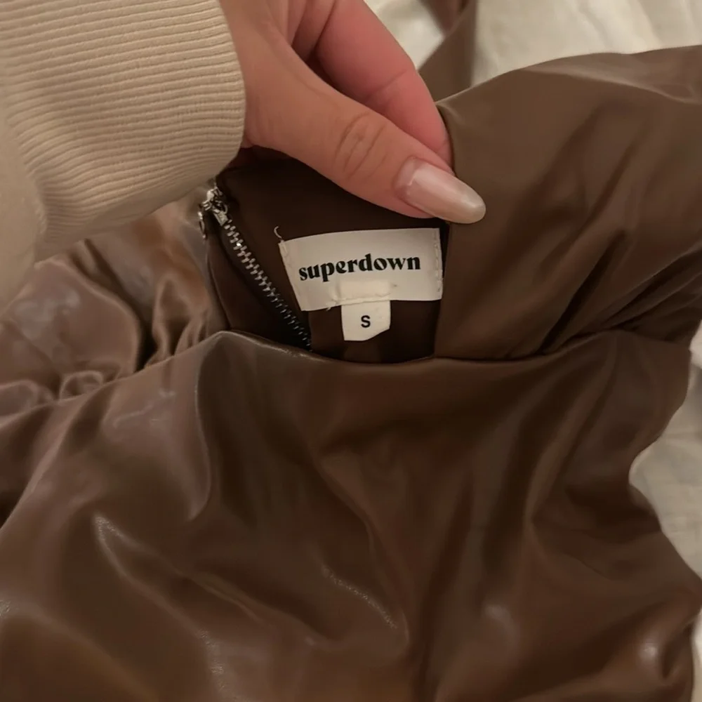 Revolve brown top - Picture 2 of 4